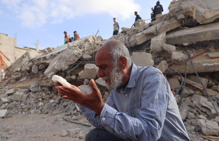 جولة
      جديدة
      في
      القاهرة
      بحثاً
      عن
      مخرج
      لـ«اتفاق
      غزة»