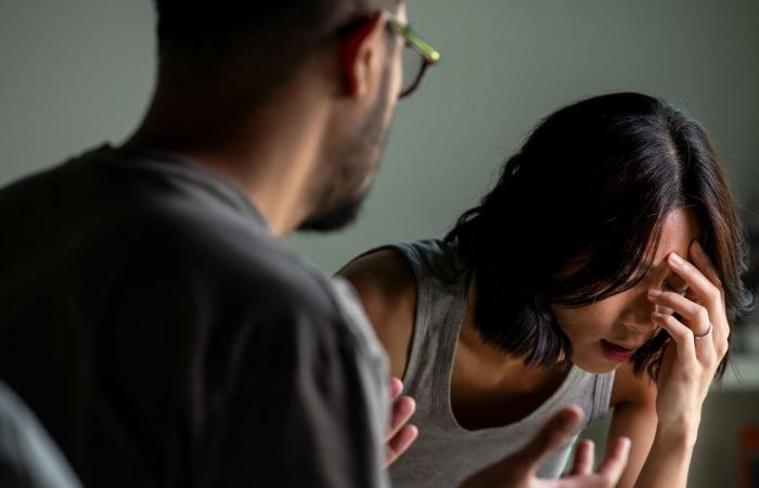 علاقة غير آمنة عاطفيًا.. هذه أبرز العلامات وطرق التعامل معها