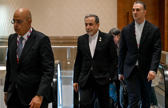 إيران.. الوسيط الباكستاني يلتقي عباس عراقجي.. ماذا نعلم؟