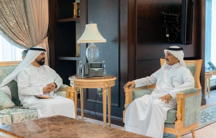 الأمين العام لوزارة الخارجية يجتمع مع السفير الإماراتي
