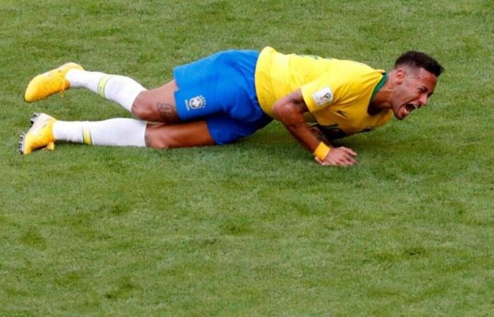 مونديال
      روسيا
      2018:
      كسبُ
      رهان
      سياسي...
      نجمة
      فرنسية
      ثانية
      وكرواتيا
      تغزو
      القلوب
