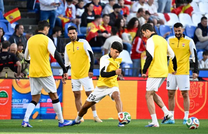 بلاتيني
      يفتح
      النار
      على
      إنفانتينو