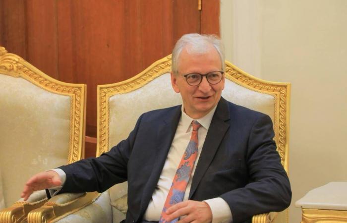 العرادة:
      تراجع
      التمويل
      الدولي
      أثر
      على
      قطاعات
      الصحة
      والتعليم
      والمياه