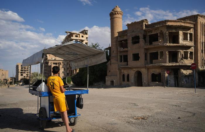 «حصة
      الرئيس»
      ترجئ
      جلسات
      البرلمان
      السوري