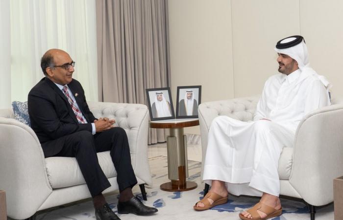 سعادة الشيخ جوعان بن حمد آل ثاني رئيس اللجنة الأولمبية القطرية يلتقي مع السفير الهندي