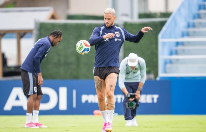 المجموعة
      الـ11
      لمونديال
      2026
      في
      الميزان