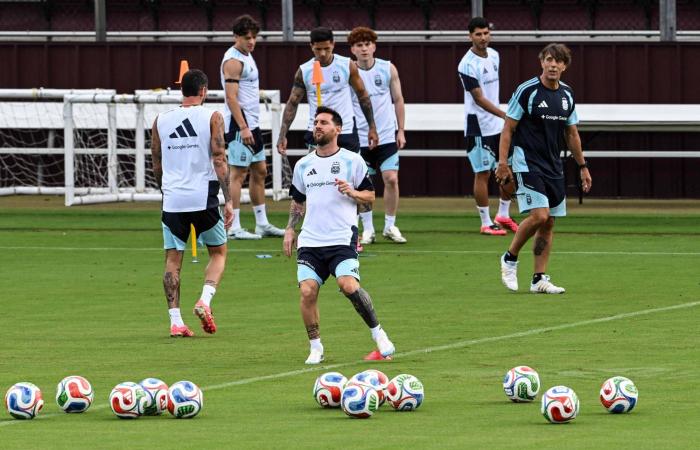 «دورة
      كوينز»:
      سيغموند
      ورادوكانو
      تتأهلان
      للدور
      الثاني