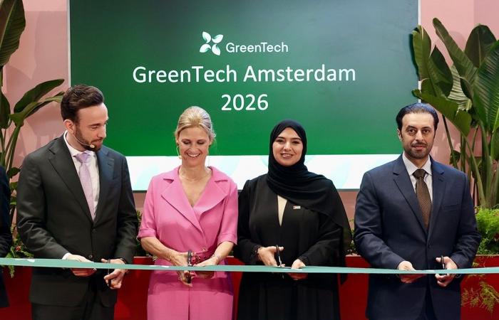 وزير البلدية يشارك في افتتاح معرض "جرين تك أمستردام 2026"