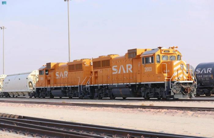 السعودية
      وتركيا
      تحصّنان
      سلاسل
      الإمداد
      بممر
      بري
      يطوّق
      حصار
      المضائق