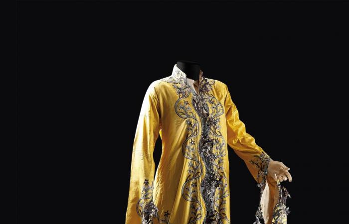 الإهمال
      يطمس
      «حمام
      الطنبولي»
      التاريخي...
      وآثاريون
      يدعون
      لإنقاذه