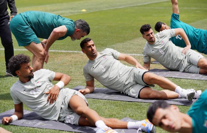 مونديال
      2026:
      منتخب
      إيران
      يتدرّب
      أمام
      الإعلام
      للمرة
      الأولى
