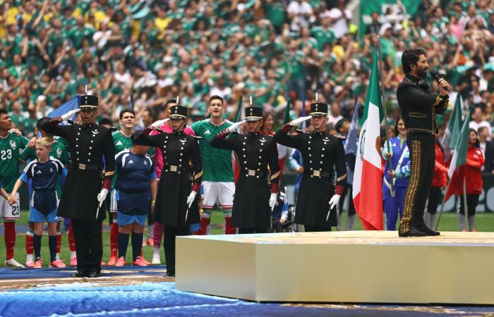 مونديال
      2026:
      مراسم
      افتتاح
      موسيقية
      في
      مكسيكو
      وشاكيرا
      تخطف
      الأضواء