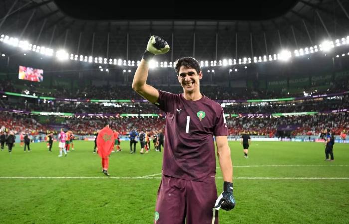 نجوم
      عرب
      حلّقوا
      بكرة
      القدم
      وحفروا
      أسماءهم
      في
      تاريخ
      كأس
      العالم