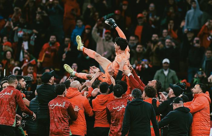 نجوم
      عرب
      حلّقوا
      بكرة
      القدم
      وحفروا
      أسماءهم
      في
      تاريخ
      كأس
      العالم