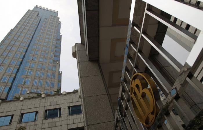 أسهم
      الصين
      تتراجع
      بين
      خسائر
      التكنولوجيا
      وتوترات
      الشرق
      الأوسط