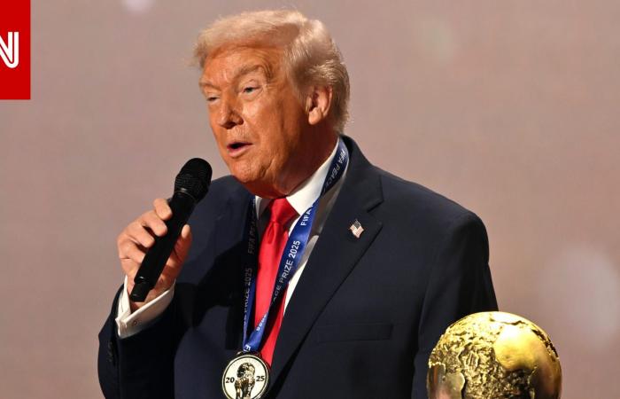 متابعة: ترامب يجري اتصالاً مع مدرب منتخب أمريكا.. وهذا ما قاله عن حظوظ بلاده في كأس العالم