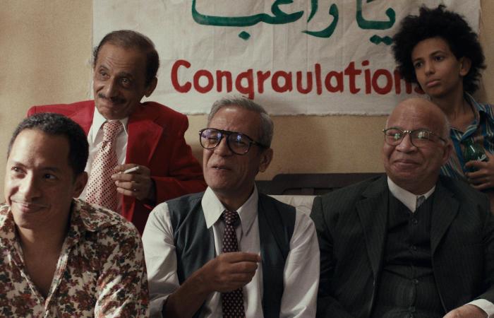 «القصص»
      للمنافسة
      في
      صالات
      السينما
      بعد
      حصده
      جوائز
      المهرجانات