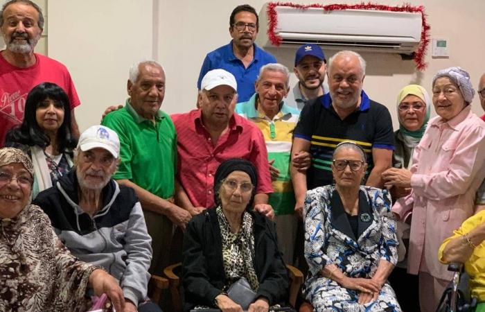 هل
      تنجو
      ببغاوات
      الكوكاتو
      الوردية
      من
      حرائق
      الغابات؟