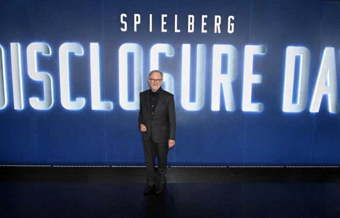 ما الجديد في فيلم "Disclosure Day" للمخرج ستيفن سبيلبرغ؟