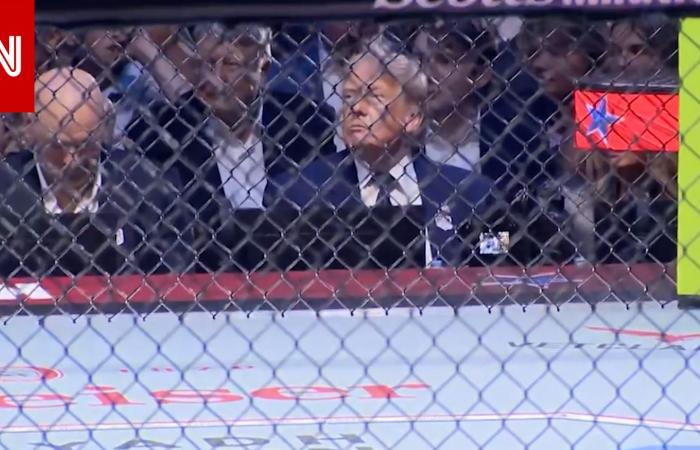متابعة: شاهد كيف تابع ترامب نزالات بطولة UFC من مقعده بجانب الحلبة بالبيت الأبيض