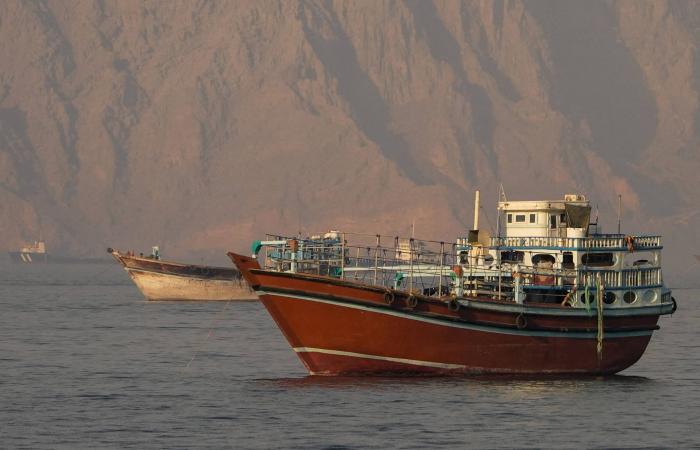 تفاهم
      ترمب
      مع
      إيران
      يواجه
      أسئلة
      صعبة
      حول
      «النووي»
      والعقوبات
