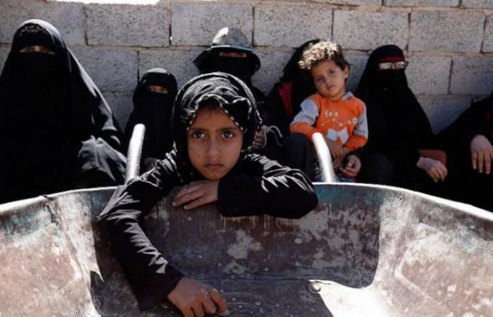 اتهامات
      للحوثيين
      بتوزيع
      أغذية
      فاسدة