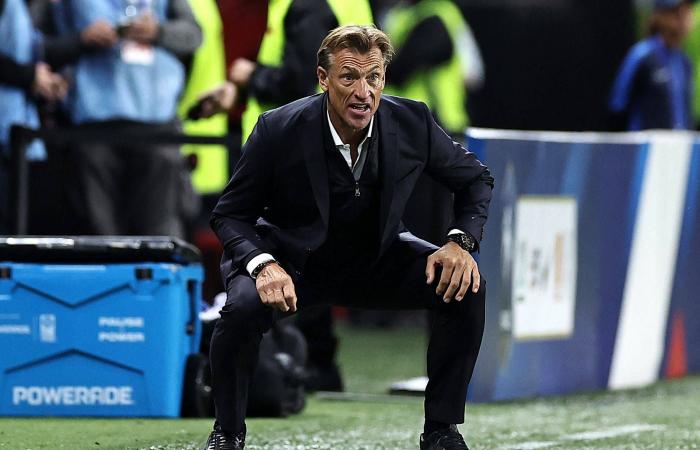 «منشور
      محذوف»
      ومواقف
      غريبة...
      قصة
      يوم
      جنوني
      أطاح
      بلموشي
      من
      تدريب
      تونس