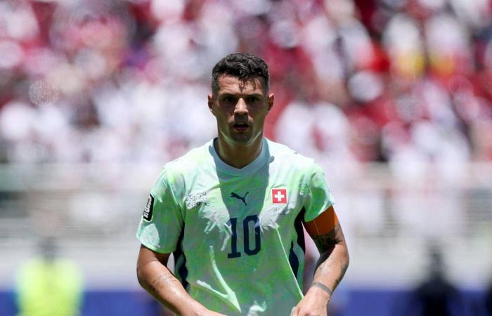 بيلينغهام
      يصبح
      أصغر
      لاعب
      أوروبي
      يشارك
      في
      4
      بطولات
      كبرى