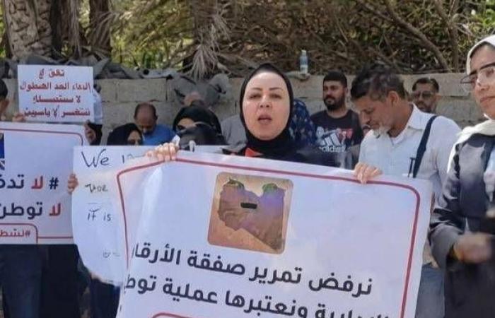 مستشار
      حميدتي
      السياسي
      يؤكد
      لـ«الشرق
      الأوسط»
      انشقاقه
      عن
      «الدعم
      السريع»