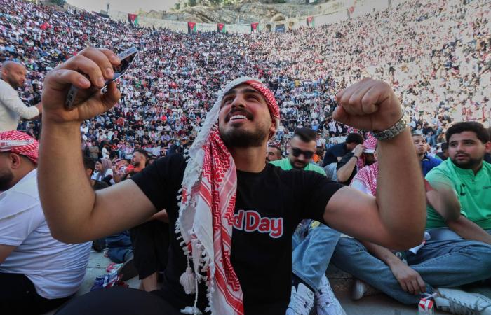 دورة
      كوينز:
      إيالا
      تفوز
      على
      فيكيتش
      وتتأهل
      لدور
      الـ16