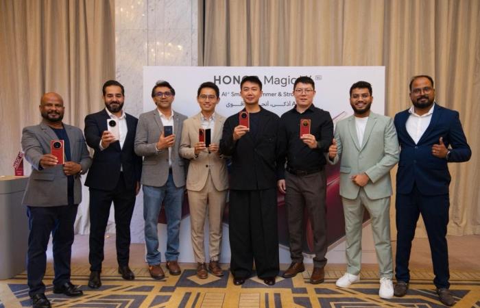 HONOR تعلن عن إطلاق هاتف Magic V6 الجديد