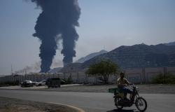 بنغلاديش
      تقلّص
      ساعات
      العمل
      لتوفير
      الطاقة
      في
      ظل
      استمرار
      حرب
      إيران