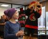 Girl
      goes
      with
      Swedish
      Berries
      to
      surprise
      Senator
      at
      CHEO