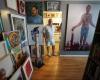 He
      gave
      away
      his
      art
      after
      learning
      he
      had
      18
      months
      to
      live.
      Now
      his
      cancer's
      in
      remissionn