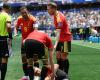 لقطة مونديالية.. أطباء يتراجعون عن إسعاف لاعب بلجيكا داخل الملعب لهذا السبب