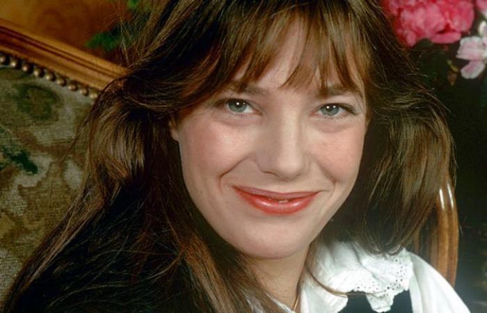 Stars pay tribute to singer, actress and style icon Jane Birkin at her funeral